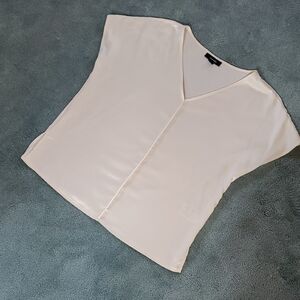 Unstructured Cream V-Neck Women's Top by ALFANI